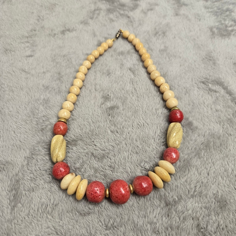 Vintage Bohemian Chunky Bead Necklace Coral Red Cream Statement Barrel Clasp